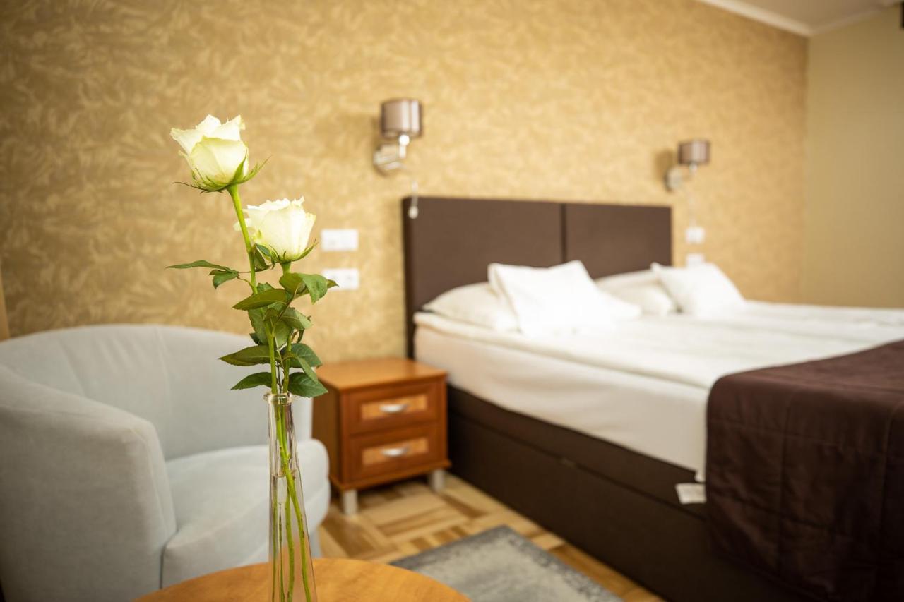 סגד Dom Hotel מראה חיצוני תמונה
